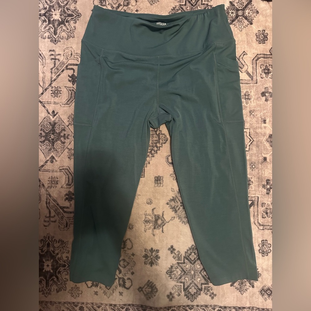 Wool& olive capri Leggings